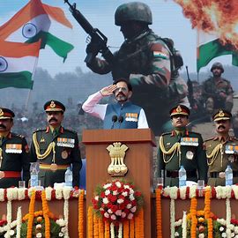 Prime Minister Salutes the Courage of the Indian Army on Army Day