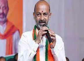 Congress Leader Slams BRS and BJP for Opportunistic Politics in Karimnagar